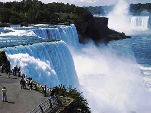 634585221219158115 Thác Niagara với vẻ đẹp hùng vĩ và huyền ảo