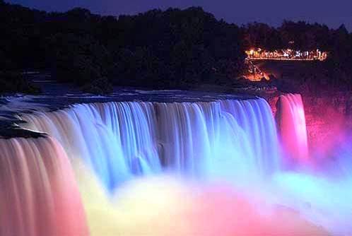 634585221280631631 Thác Niagara với vẻ đẹp hùng vĩ và huyền ảo