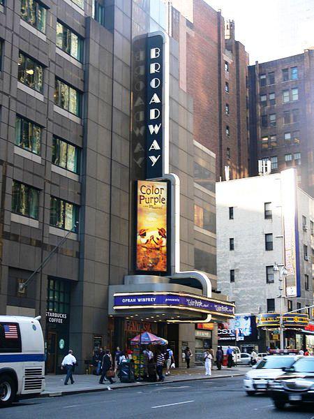634593631597909337 Broadway Theatre   Nhà hát Broadway