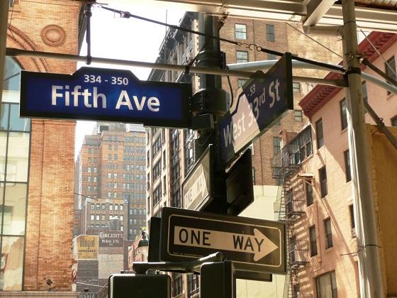 Đại lộ thứ 5 (Fifth Avenue) đường phố mua sắm đắt nhất trên thế giới. 634833908082970000 Đại lộ thứ 5 (Fifth Avenue) đường phố mua sắm đắt nhất trên thế giới.