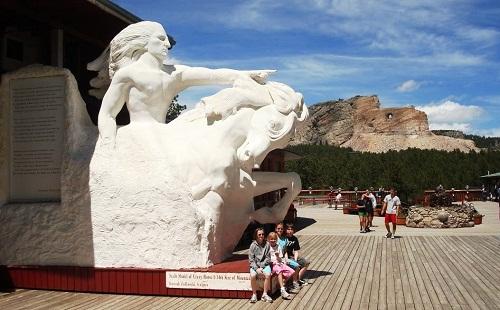 Đài tưởng niệm The Crazy Horse Memorial 634881533151300000 Đài tưởng niệm The Crazy Horse Memorial