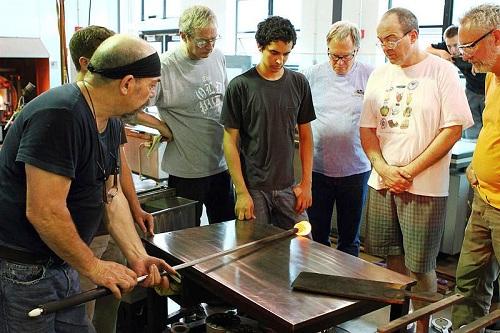 Corning Glass Center ở Corning Bảo tàng thủy tinh (Corning, New York) 634904534055650000 Corning Glass Center ở Corning Bảo tàng thủy tinh (Corning, New York)