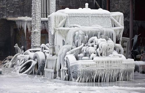 634951139214700000 HÌnh ảnh chữa cháy trong băng tuyết ở Chicago