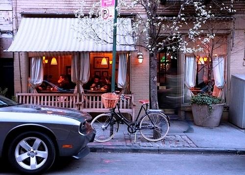 635064442679827790 Vẻ đẹp thành bình của Làng Tây (West Village) ở New York 