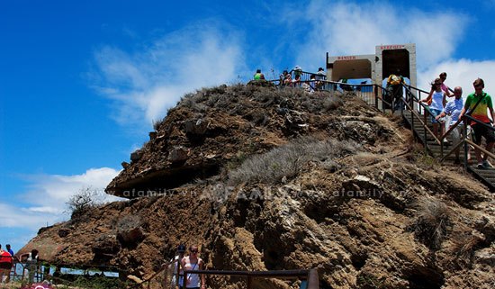 635406647448550475 Đỉnh Kim Cương (Diamond Head) ở Hawaii 