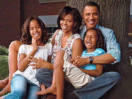 635417633666016910 Bài học tình yêu từ gia đình tổng thống Obama 