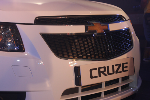 c5 3 Chevrolet Cruze có thêm chìa khóa thông minh, điều hòa tự động