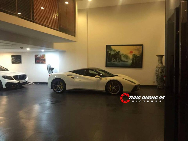 20160719143155 cuong 3 Garage của Cường Đô la xuất hiện siêu ngựa Ferrari 488 GTB màu trắng