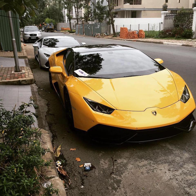 20160719143155 cuong 4 Garage của Cường Đô la xuất hiện siêu ngựa Ferrari 488 GTB màu trắng