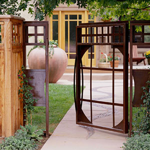 cong7 1347621191 Thiết kế cổng xinh cho nhà thêm đẹp và thơ mộng