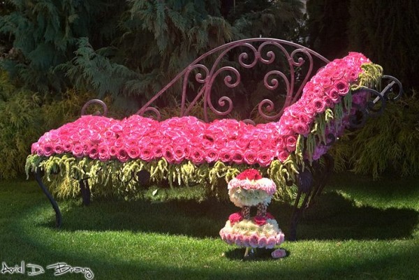 59c4333063dbb847ba09ee13af470229 600x401 Thiết kế vườn hoa hồng độc đáo và thơm ngát ngay trong khu vườn nhà bạn