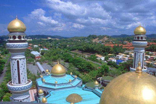 thanh2 Tham quan thánh đường Hồi giáo toàn vàng ở Brunei