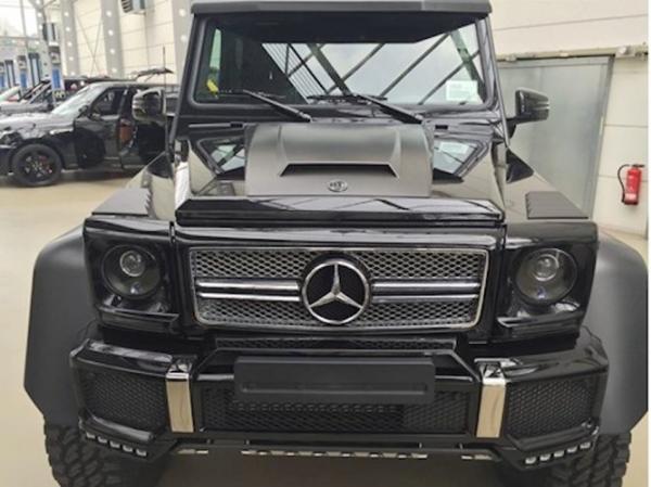 quai vat 6 banh brabus g63 amg 6x6 gia 301 ty hinh 3 “Quái vật 6 bánh” Brabus G63 AMG 6x6 giá 30,1 tỷ