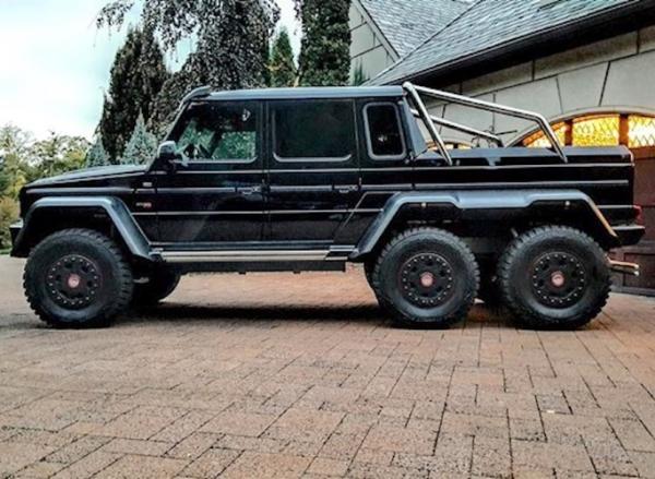 quai vat 6 banh brabus g63 amg 6x6 gia 301 ty hinh 8 “Quái vật 6 bánh” Brabus G63 AMG 6x6 giá 30,1 tỷ