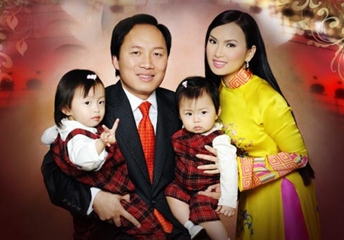Biệt thự của gia đình Hà Phương - em gái ca sĩ Cẩm Ly đang sinh sống được ví như một lâu đài 1 ngam lau dai cua em gai cam ly nguoi viet giau nhat the gioi Chiêm ngưỡng lâu đài của em gái Cẩm Ly người Việt giàu nhất thế giới