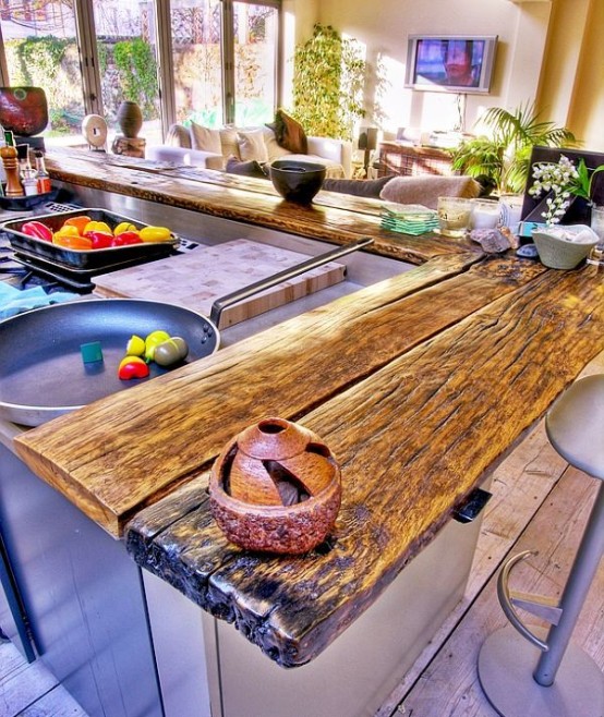 Không gian phòng bếp đẹp với nội thất bằng gỗ độc đáo cozy wooden kitchen countertops 2 554x658 Không gian phòng bếp đẹp với nội thất bằng gỗ độc đáo