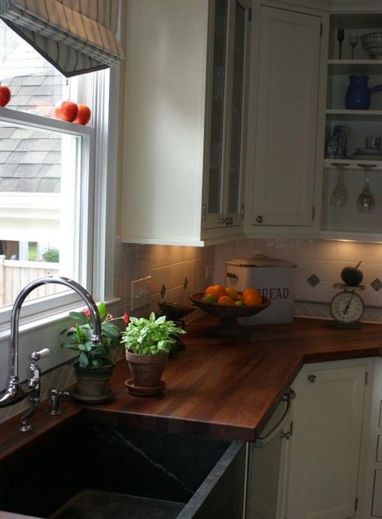 Không gian phòng bếp đẹp với nội thất bằng gỗ độc đáo cozy wooden kitchen countertops 26 554x752 Không gian phòng bếp đẹp với nội thất bằng gỗ độc đáo