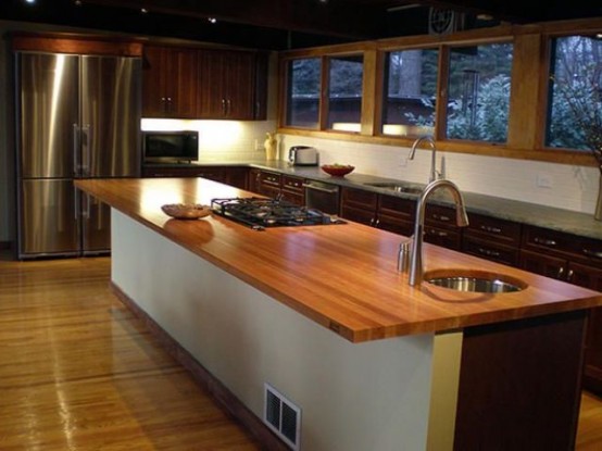 Không gian phòng bếp đẹp với nội thất bằng gỗ độc đáo cozy wooden kitchen countertops 27 554x415 Không gian phòng bếp đẹp với nội thất bằng gỗ độc đáo
